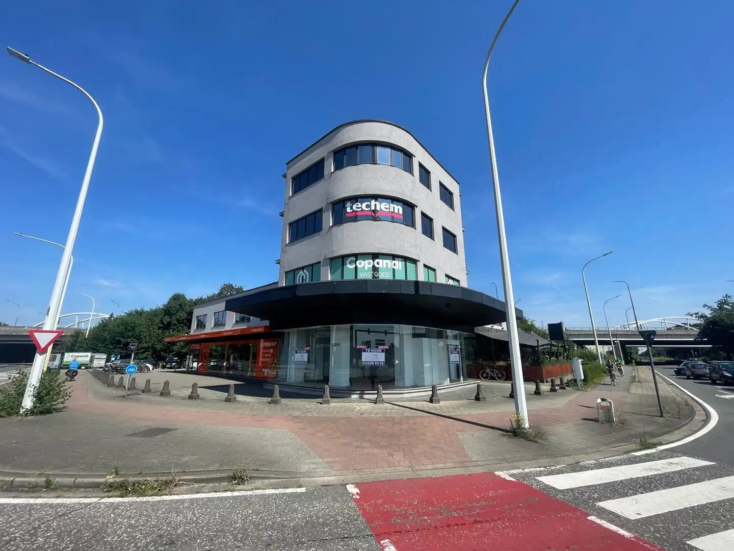 Commercieel te huur Bredabaan 1026 - 2900 Schoten