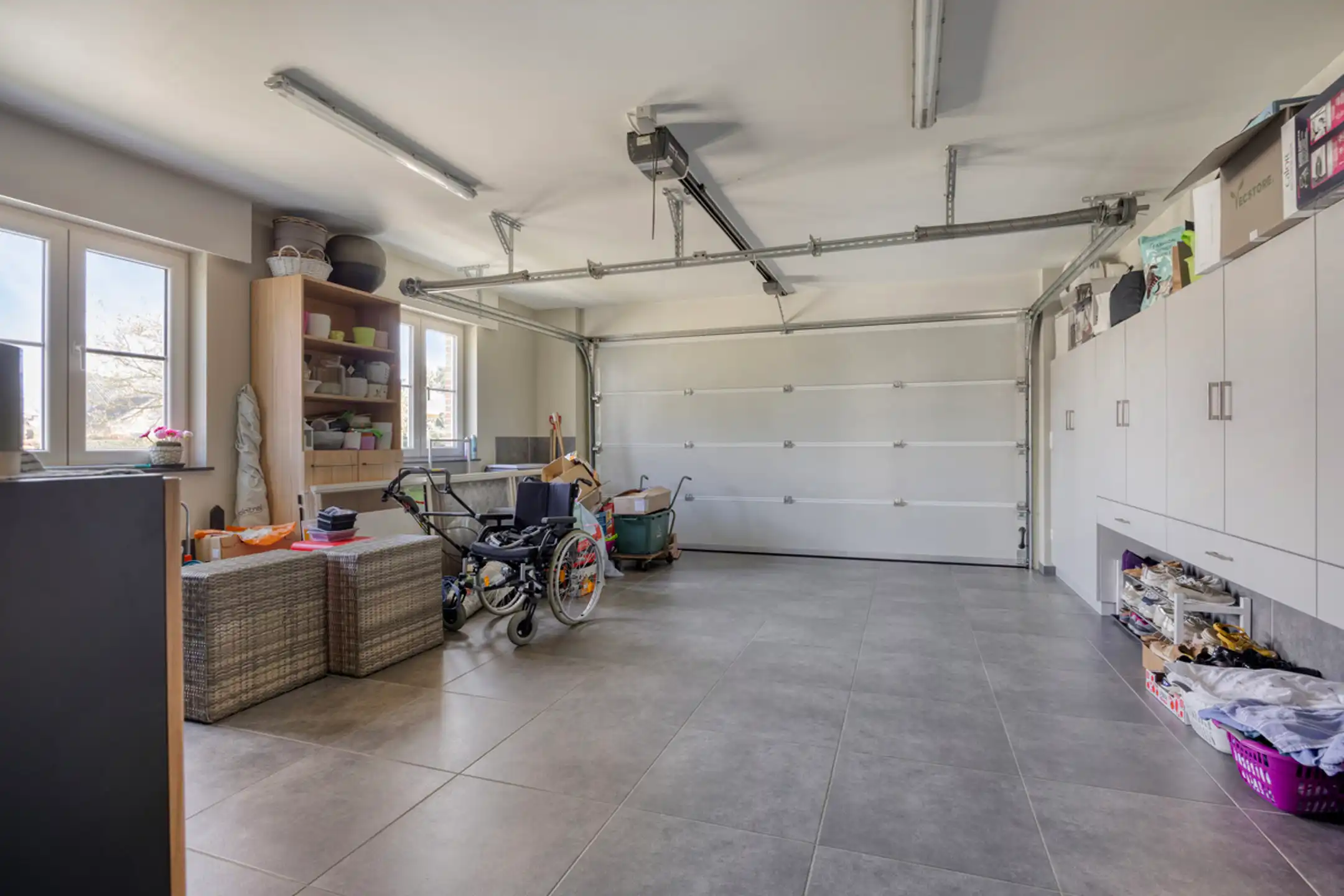 Vrijstaande, ruime villa (314m2) op een perceel van 30 are foto 24