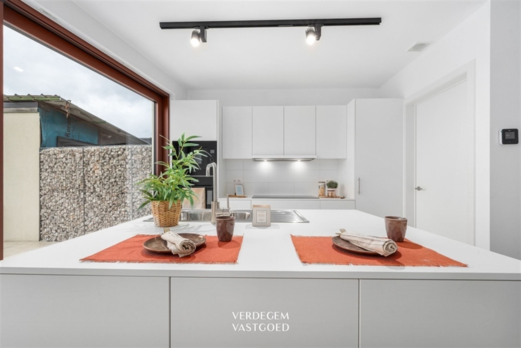 Verrassend leuke woning met 3 slaapkamers, autostaanplaats en gemeenschappelijke zwemvijver foto 6