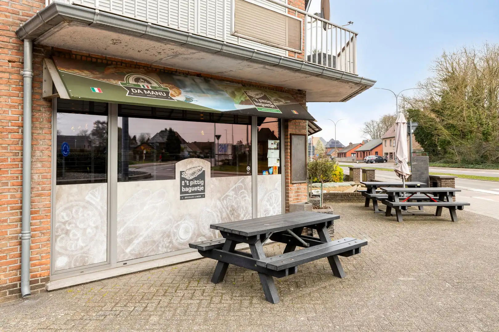 Te koop: Succesvolle broodjeszaak & trattoria met ruim overdekt terras foto 2