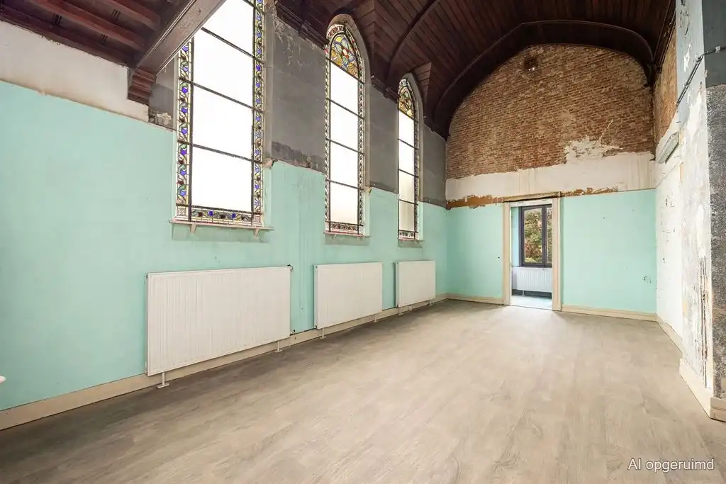 Unieke neogotische pastoriewoningl van ca. 412 m² met kapel foto 14