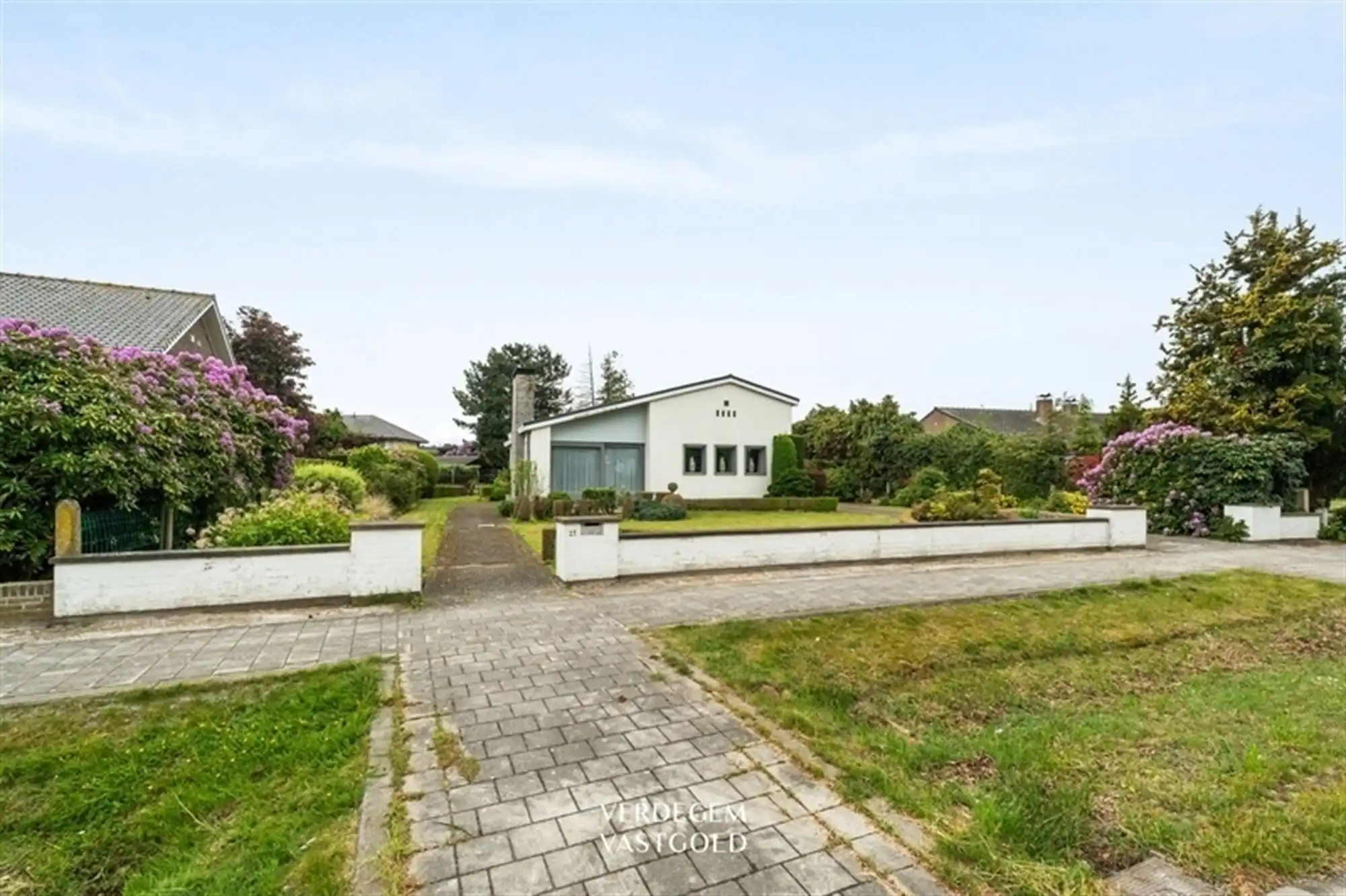 Fijne bungalow op toplocatie met 3 slaapkamers, grote tuin en garage foto 21