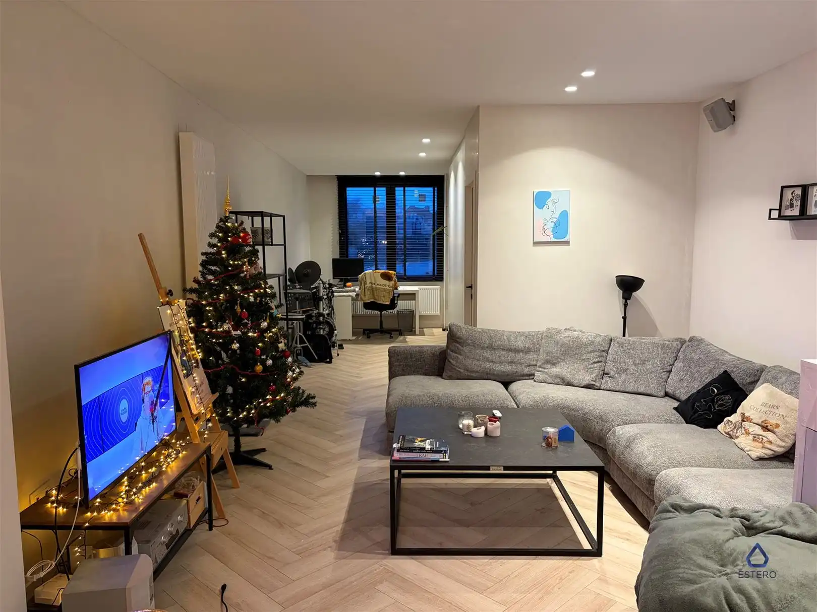 Gerenoveerde gezinswoning met 3 slaapkamers te Zwijnaarde foto 3