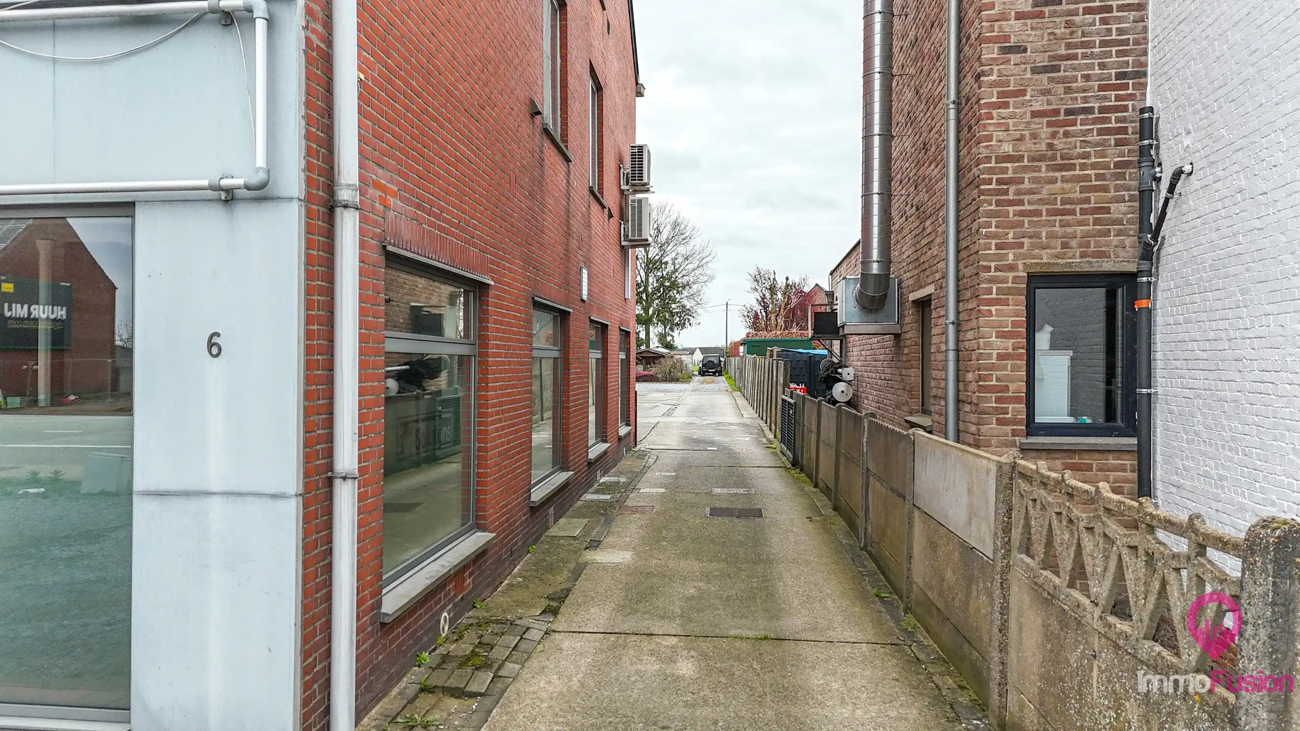 Ideaal gelegen 2-slaapkamerappartement met uitstekende bereikbaarheid! foto 26