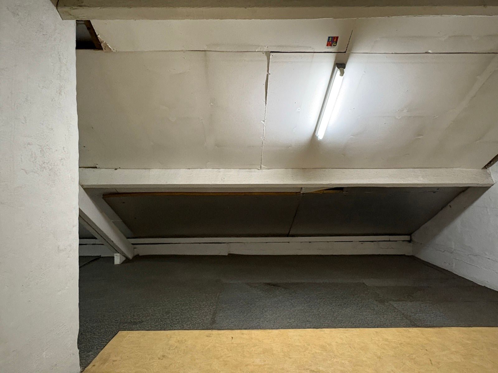 Ruime gezinswoning - rustig wonen in het groen. foto 21
