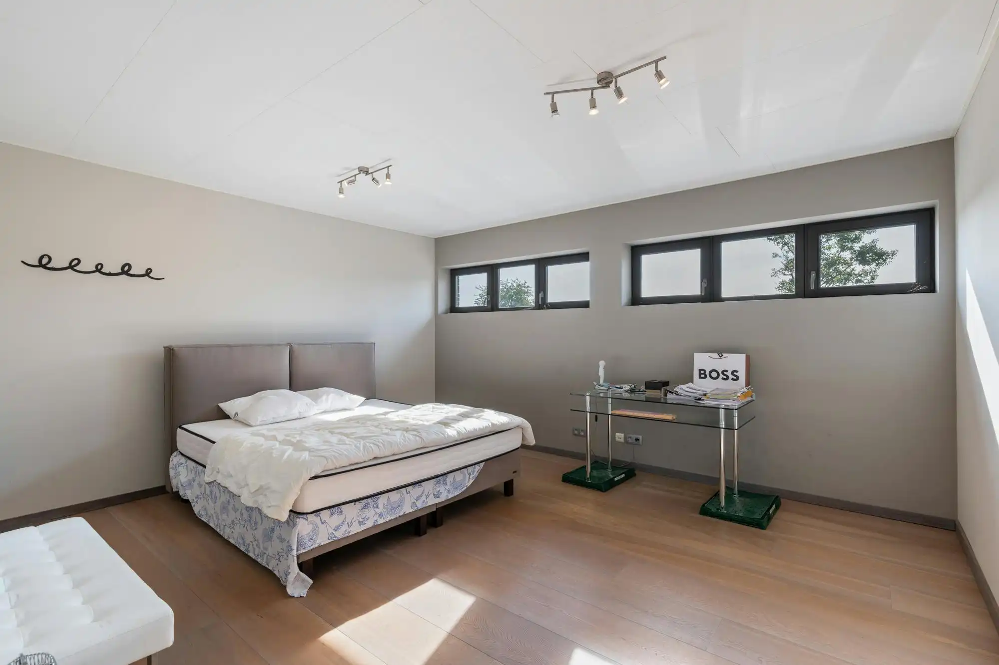 Ruime villa met tuin & 2 garages, ideaal als kangoeroewoning foto 18