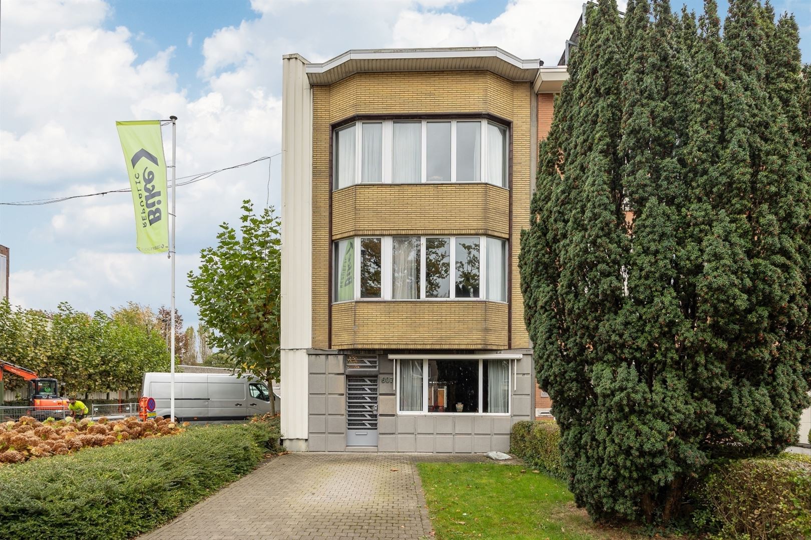 Hoofdfoto van de publicatie: Veelzijdige en karaktervolle burgerwoning 
