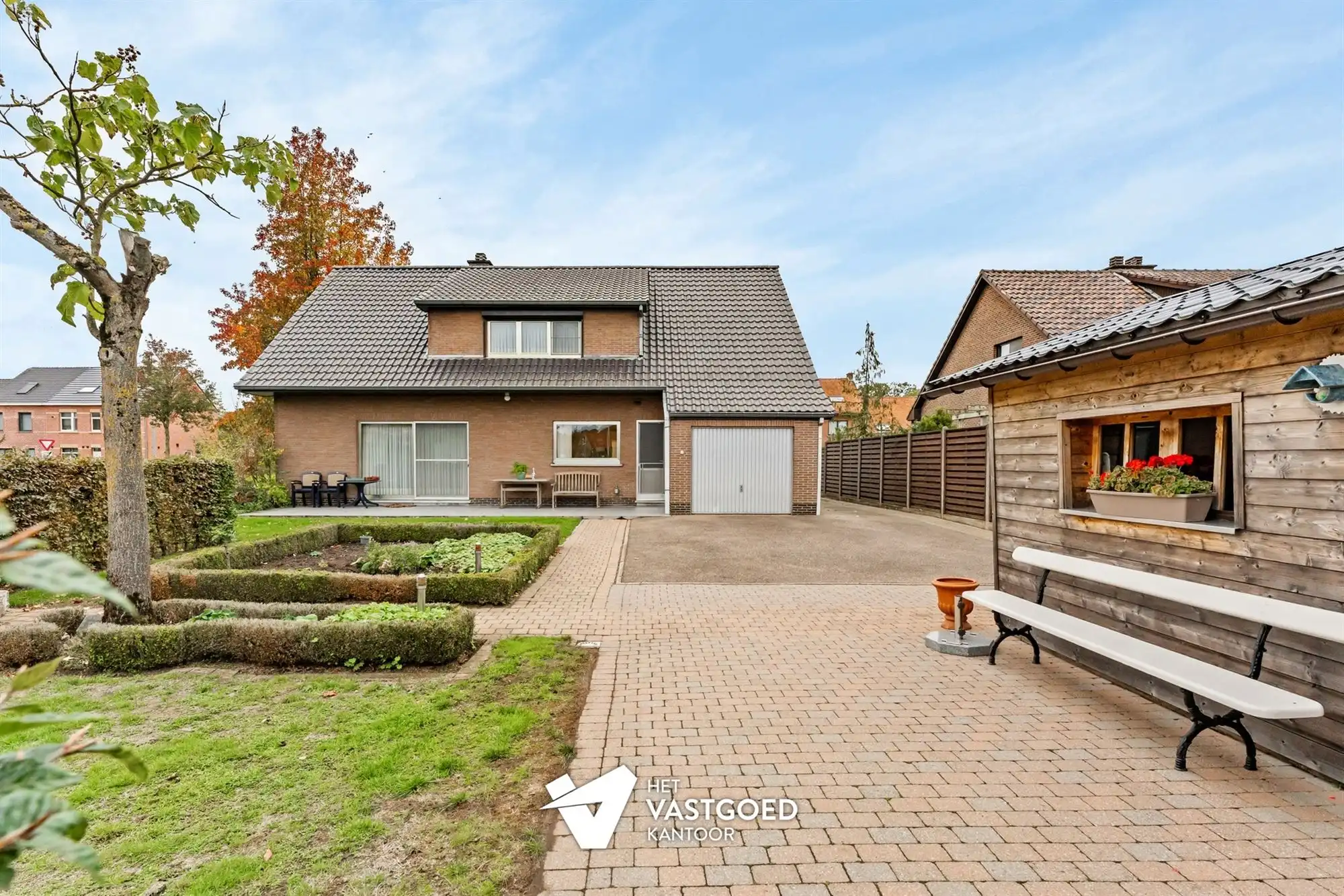 PERFECT ONDERHOUDEN WONING MET 4 SLAAPKAMERS OP EEN RUIM HOEKPERCEEL VAN 12A75 EN CENTRALE LIGGING TE LUMMEN foto 26