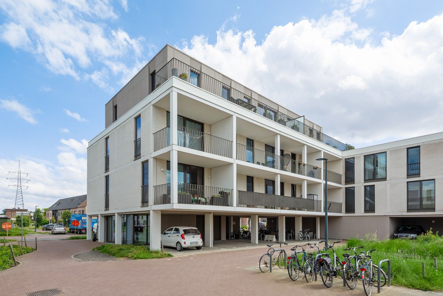 Luxueus dakappartement met 2 slaapkamers en ruim terras te koop te Lier. foto 17