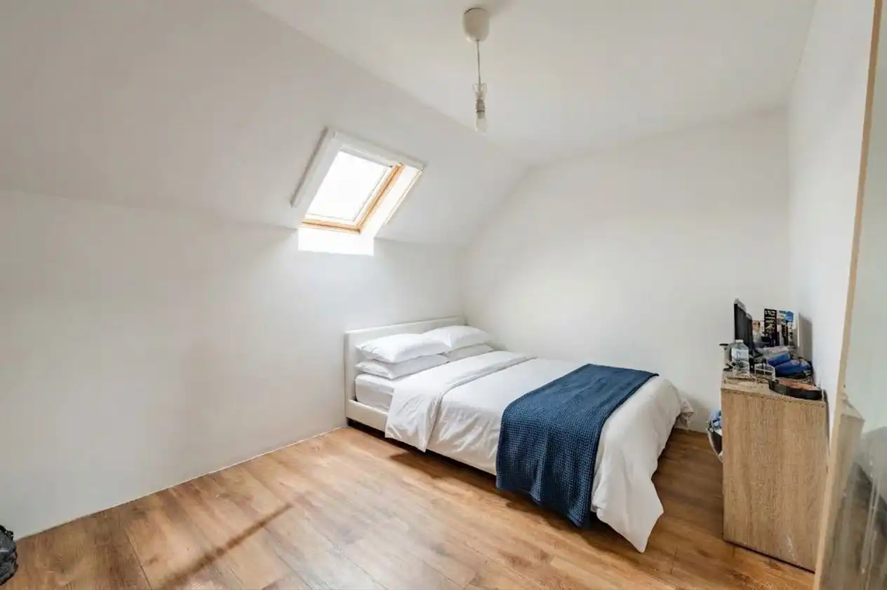 Charmevolle te renoveren woning met 3 slaapkamers en tuin op perceel van 405 m² te koop in Aalbeke foto 10