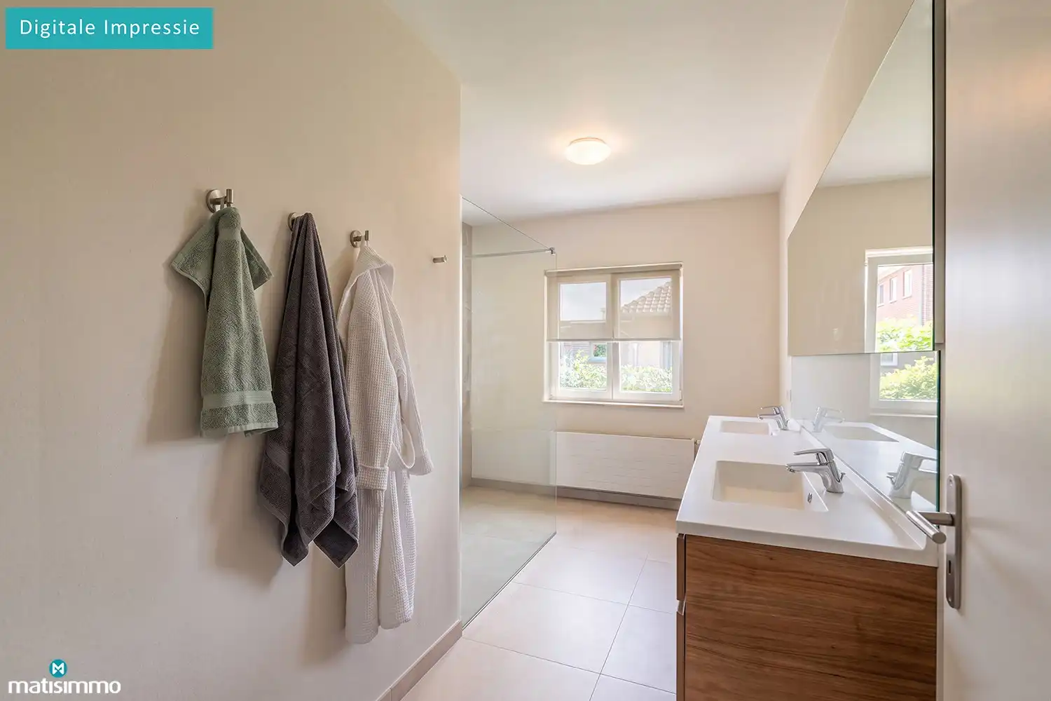RUIME, GELIJKVLOERSE WONING (VOLLEDIG ONDERKELDERD), MET GARAGE EN TUIN NABIJ CENTRUM GENK foto 13