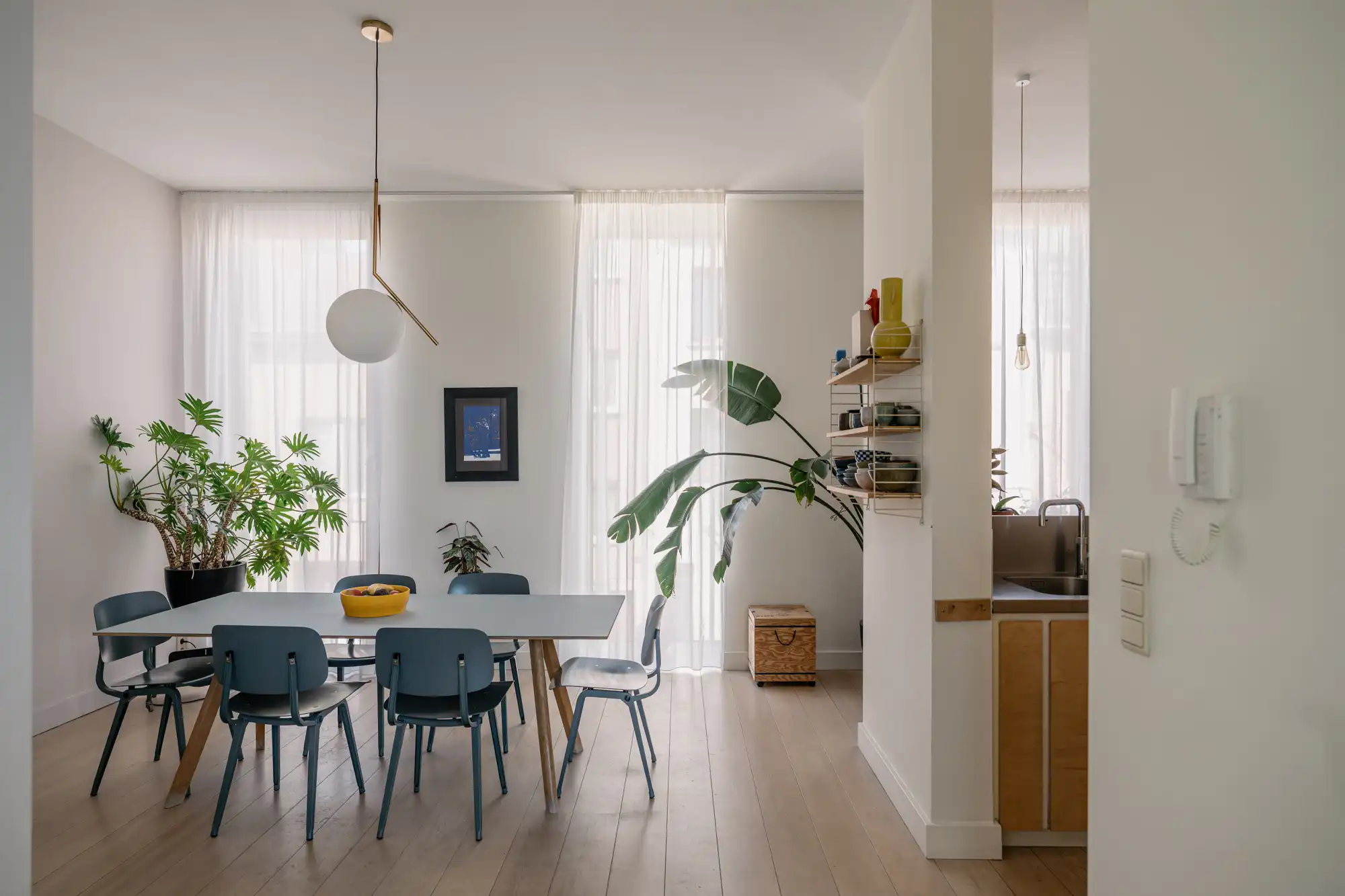 Architectenwoning met eigen identiteit door Teema architecten in de vernieuwde wijk Damtwerpen foto 2