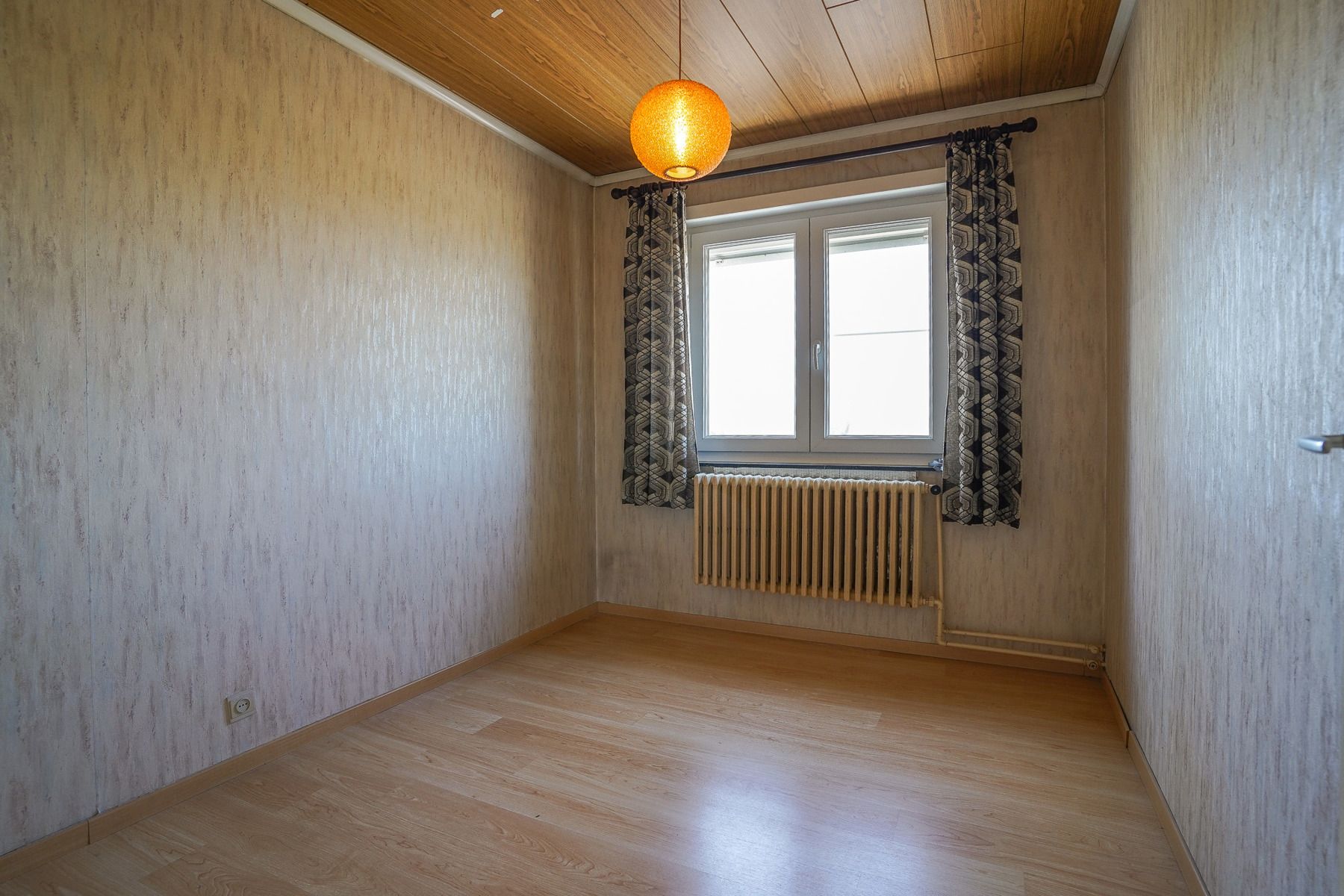 Rustig gelegen, te renoveren half open bebouwing in Tisselt. foto 18