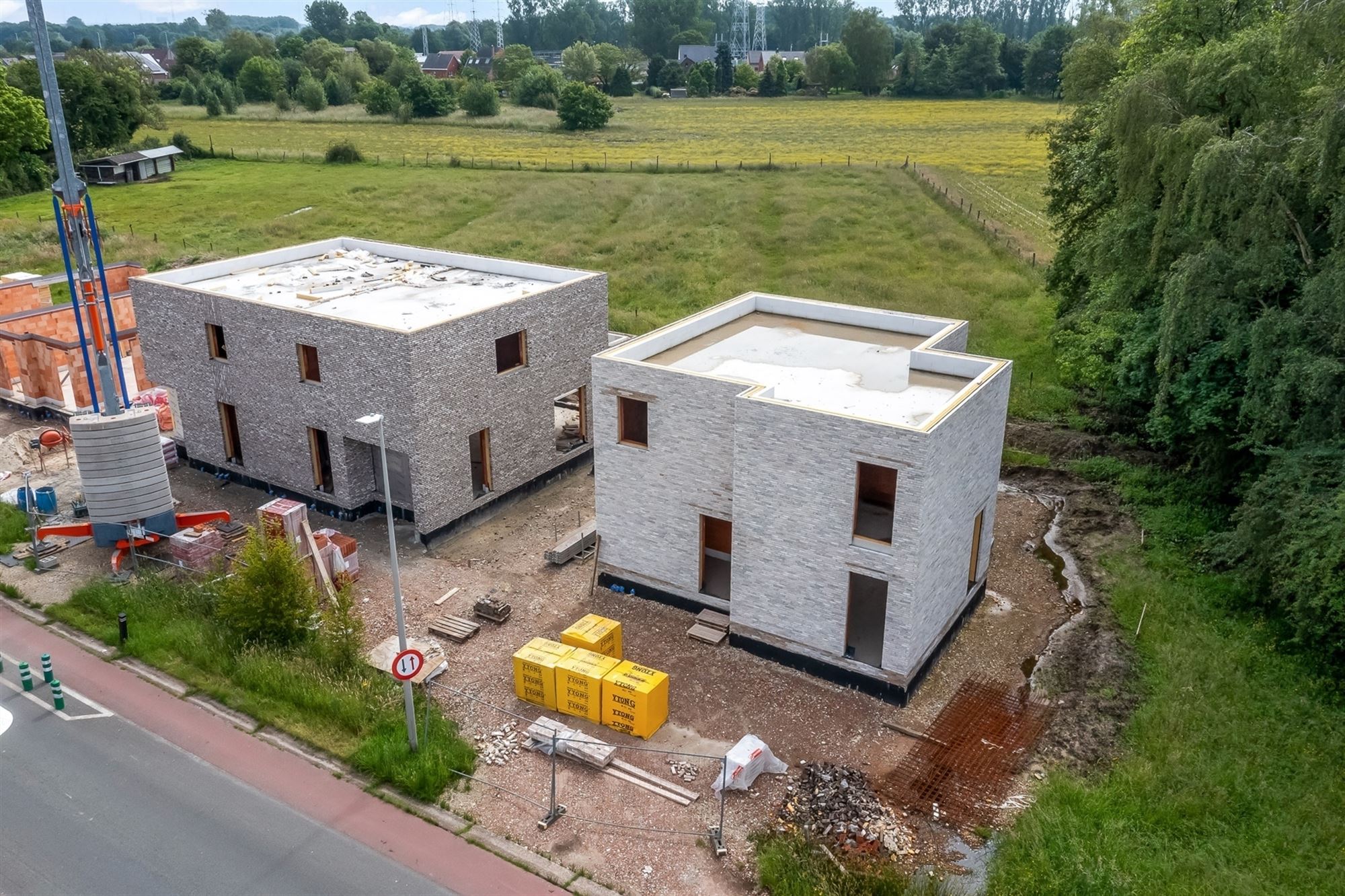 MODERNE VRIJSTAANDE NIEUWBOUWWONING OP ZEER CENTRALE DOCH RUSTIGE LIGGING NABIJ CENTRUM HASSELT foto 13