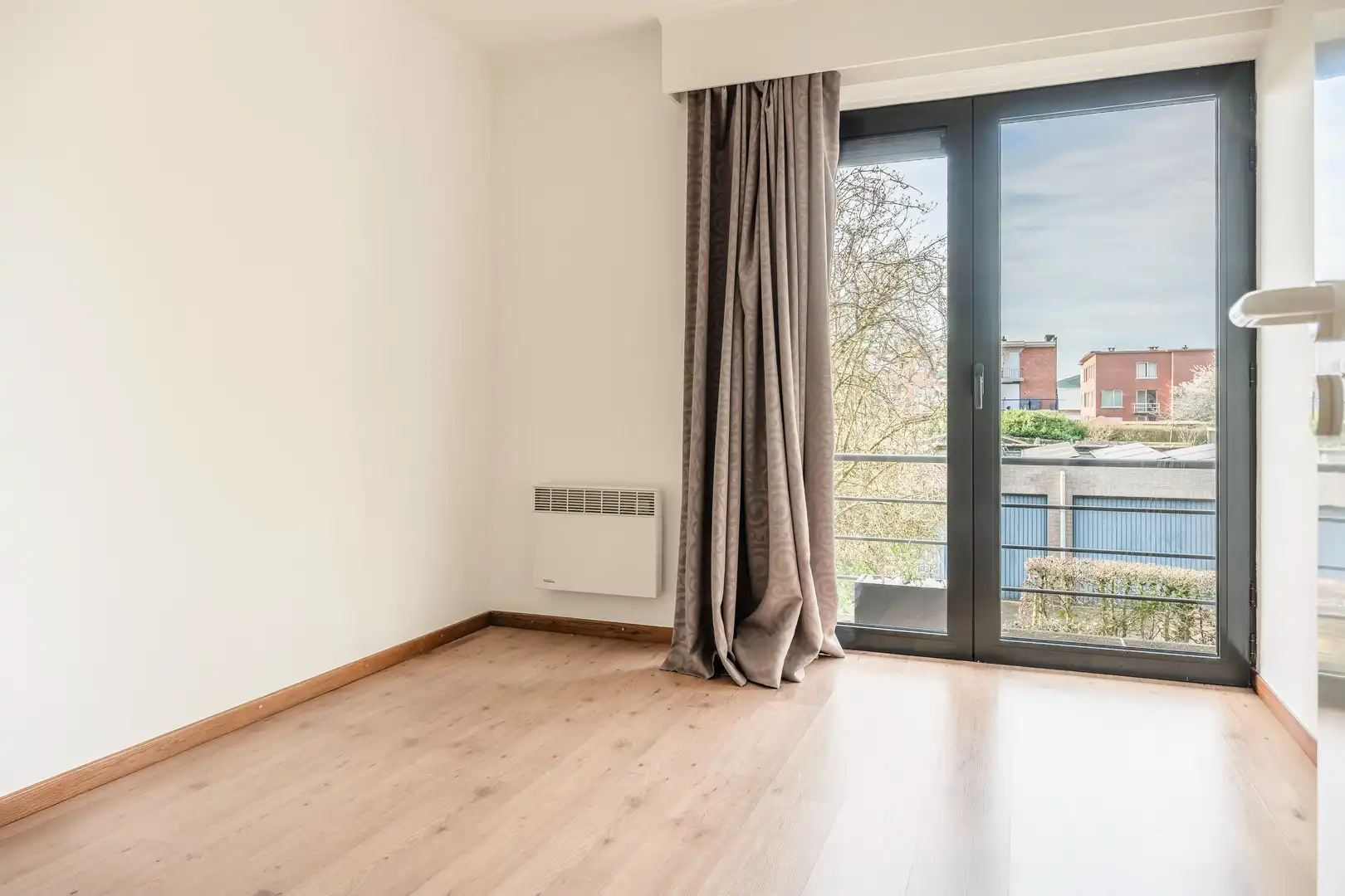 Centraal en rustig gelegen appartement met garage foto 12