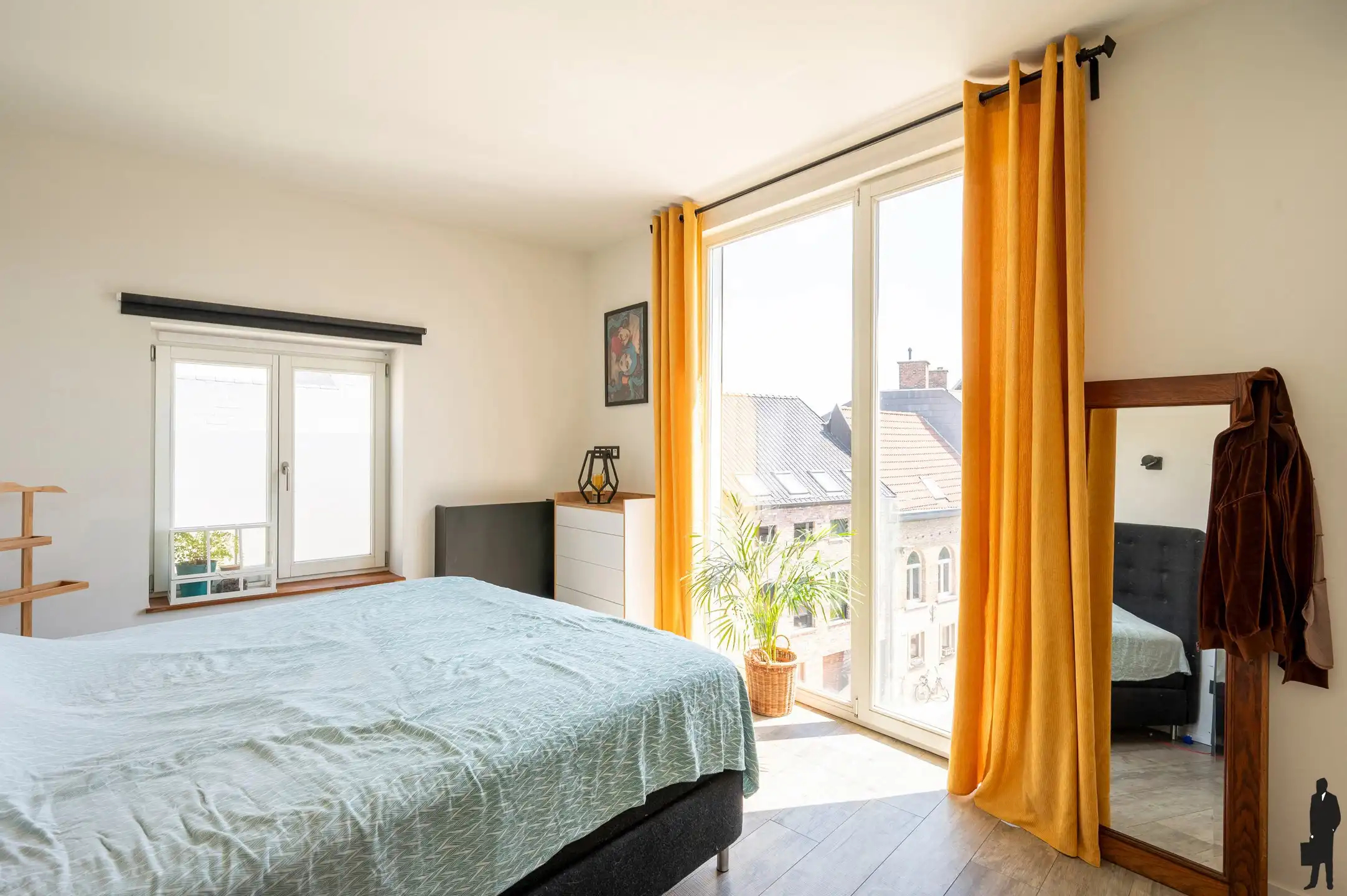 Prachtig appartement (155 m²) met 3 slaapkamers, bureau en terras in hartje Mechelen. foto 6