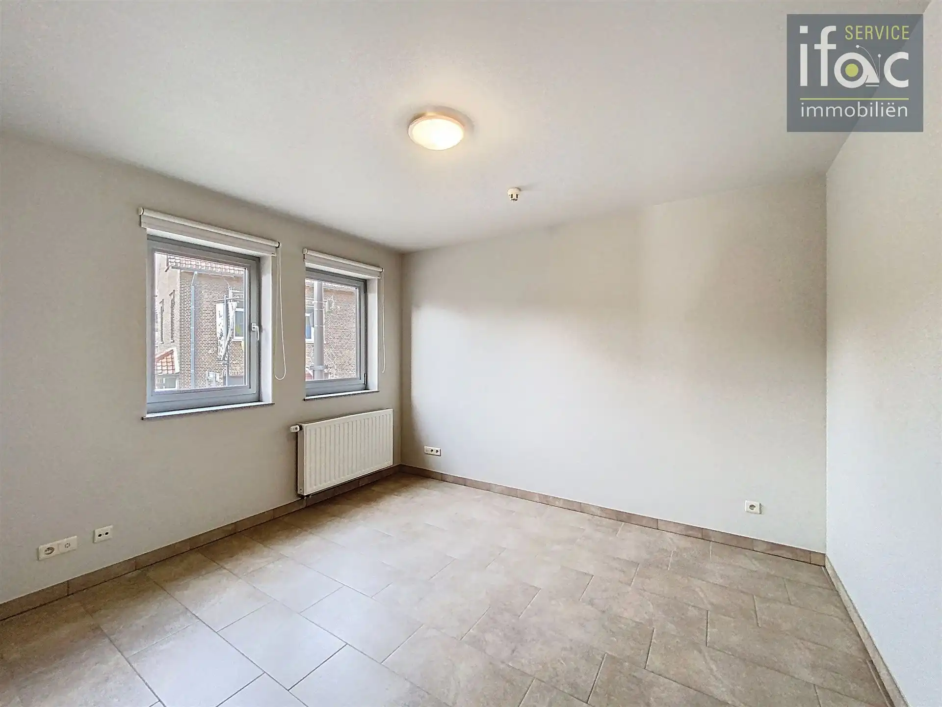 Appartement met 2 slaapkamers en ruime garage foto 6