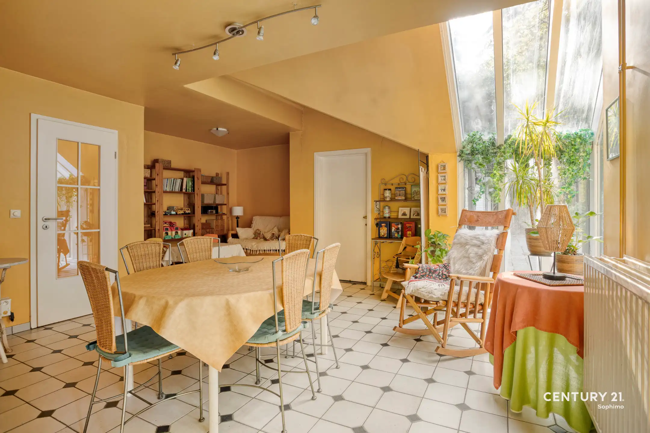 Ruime karaktervolle villa op 27are te Heikant Rotselaar foto 8