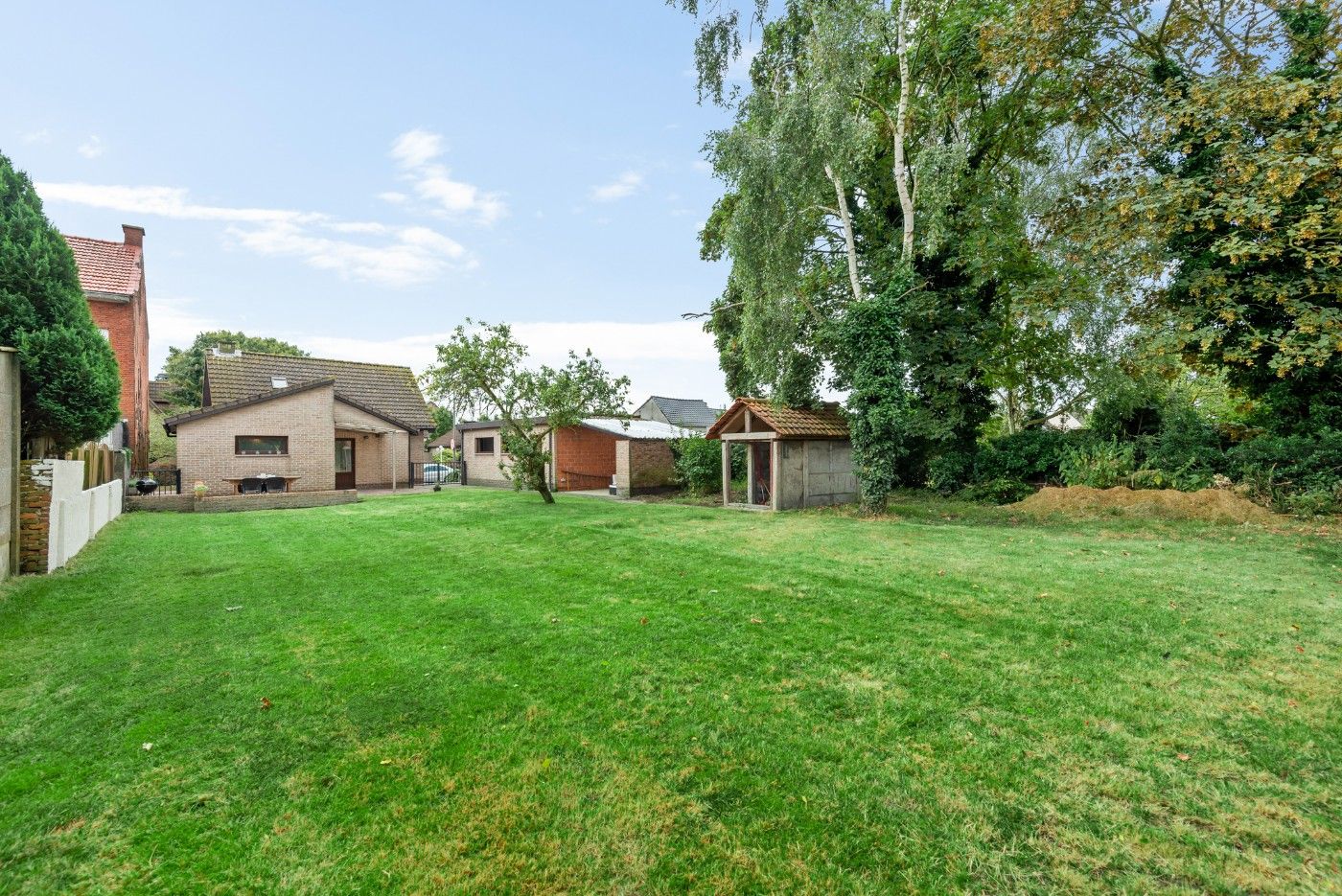 Vrijstaande starterswoning met 2 slpk., garage en prachtige tuin foto 19