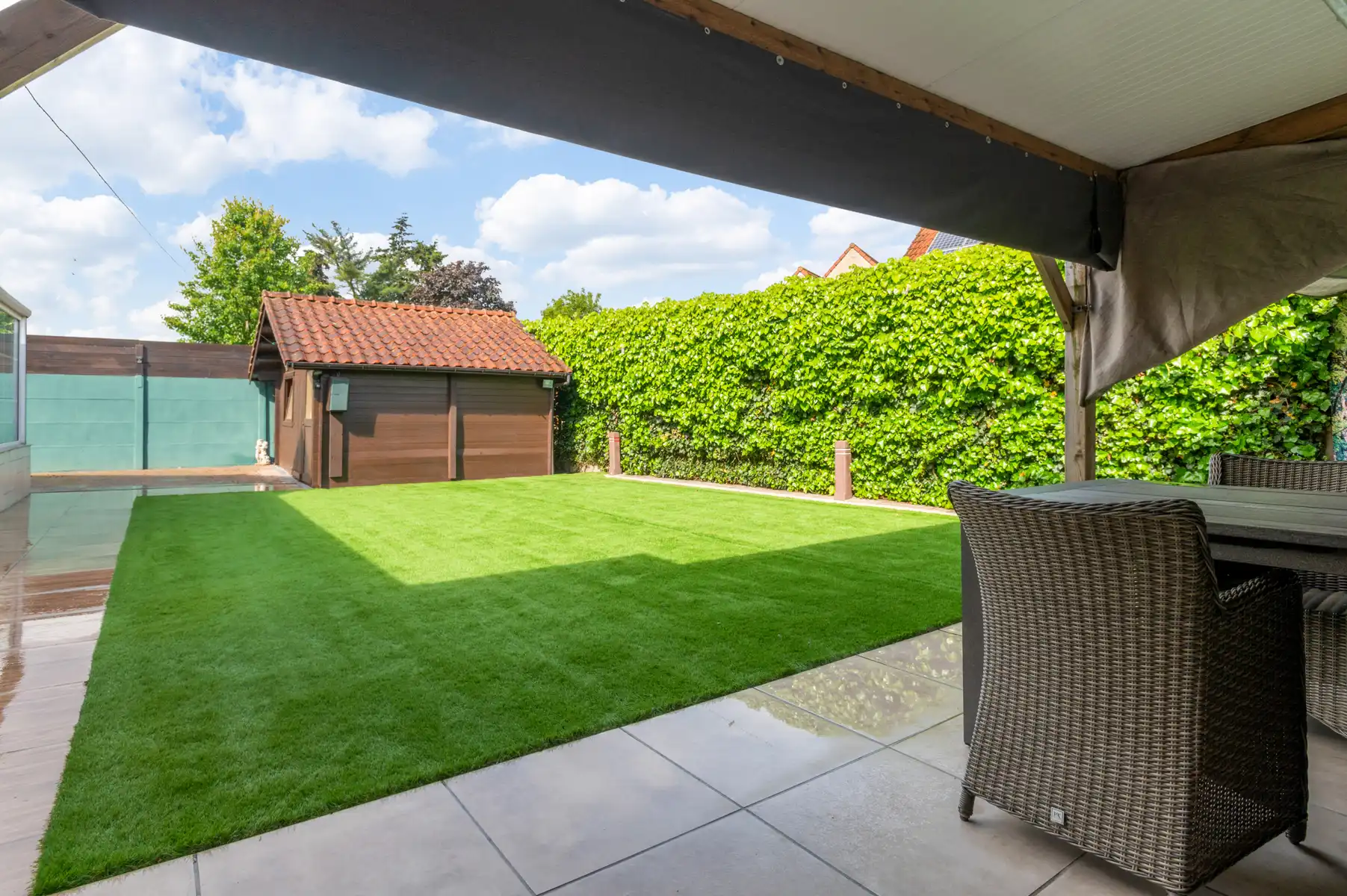 Ruime woning met 4 slpks, 2 bdks, garage en tuin foto 25