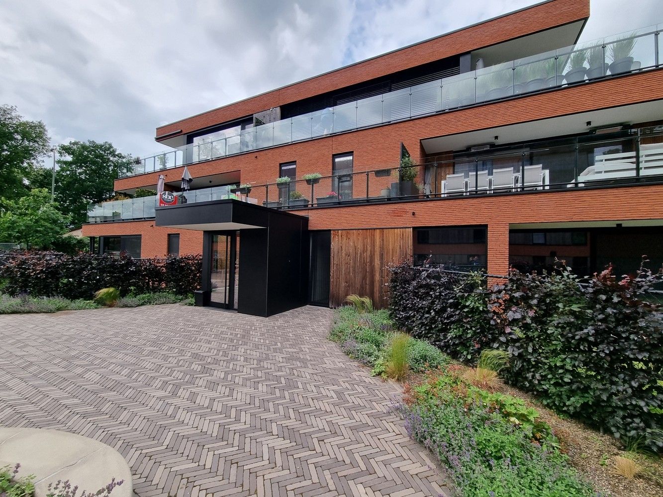 Prachtig energiezuinig appartement (93m² + 21m² terras) incl. autostaanplaats en kelderberging! foto 27