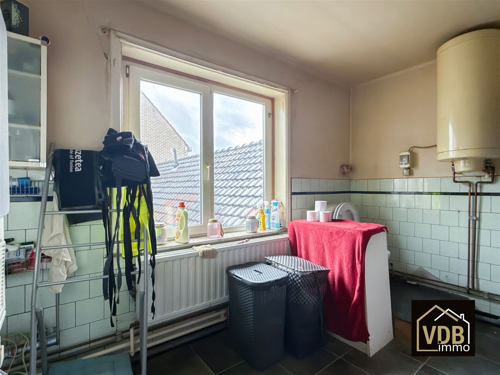 HANDELSHUIS MET WOONST foto 40