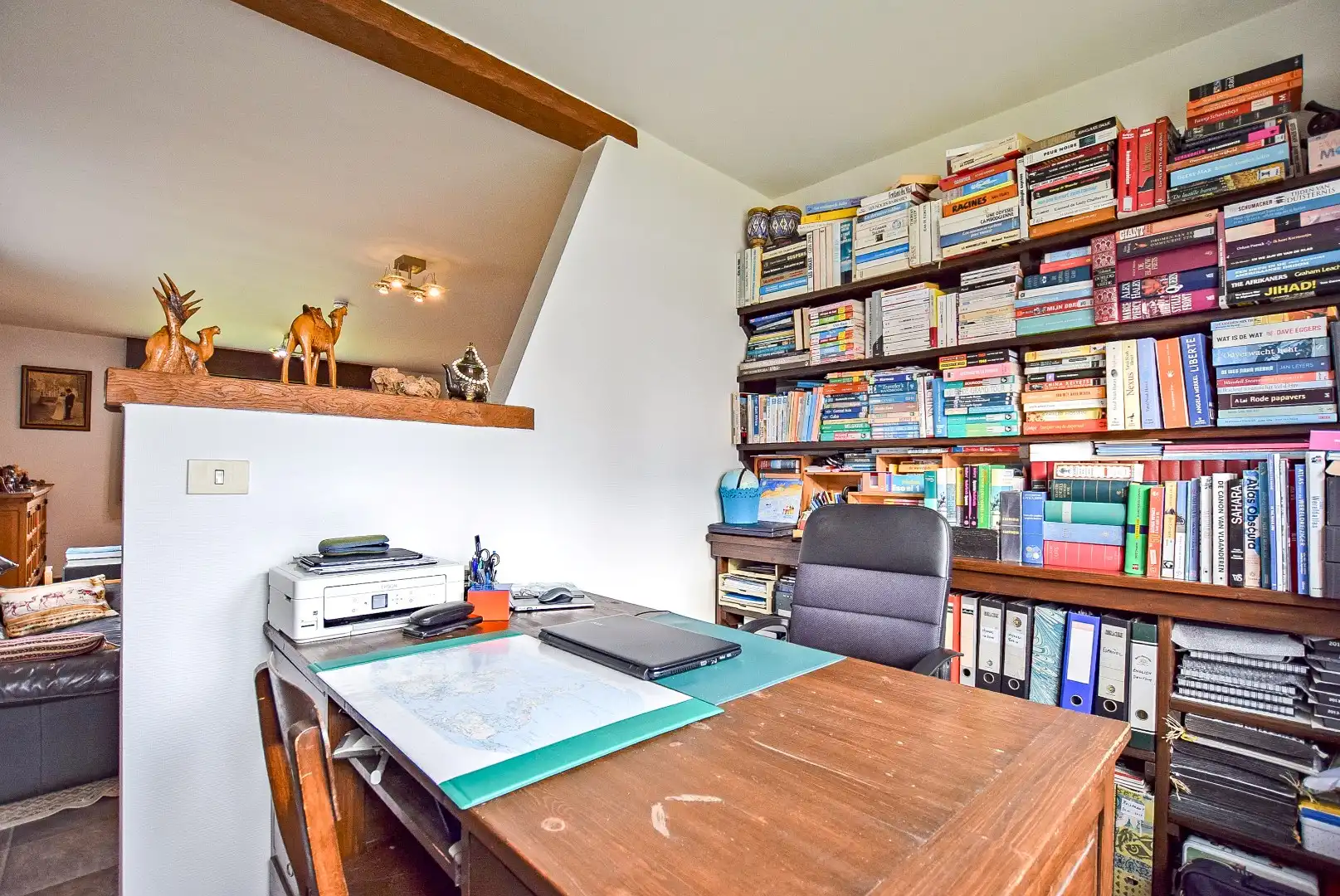 Praktische alleenstaande woning op 1198m² te centrum Veurne! foto 7