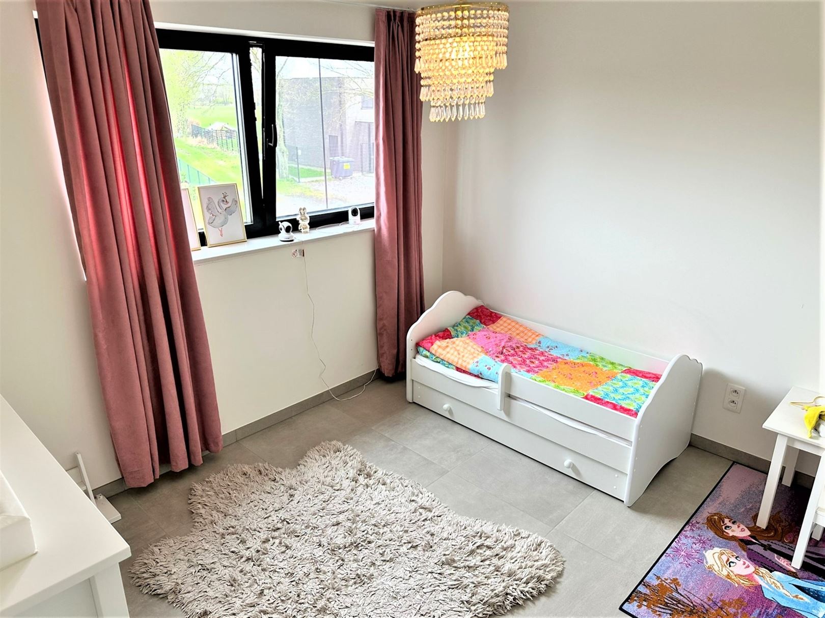 TE HUUR: Moderne woning met 3 slaapkamers te Pelt! foto 8