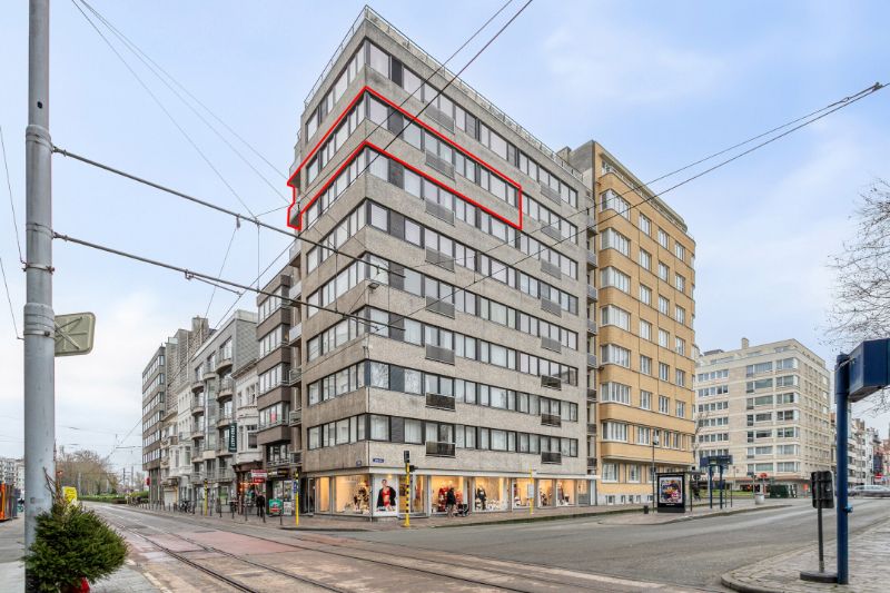 Stijlvol hoekappartement met zeezicht, licht en topligging in hartje Oostende foto 16