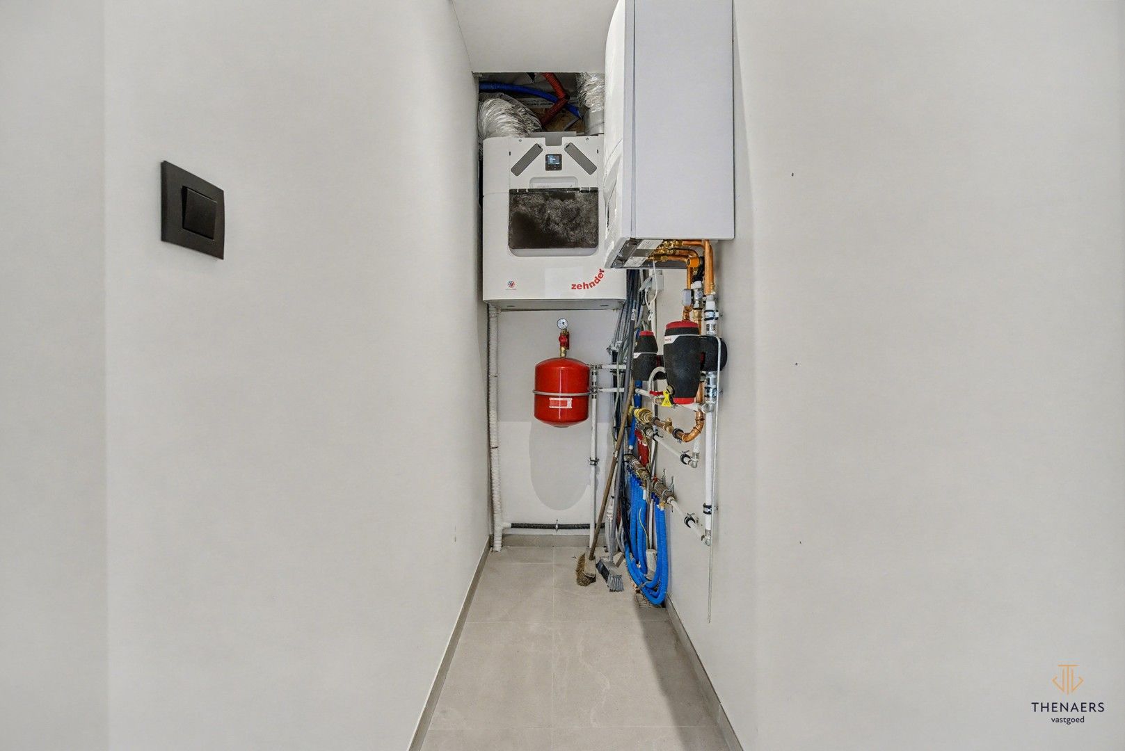 Nieuwbouwwoning met 3 slaapkamers en luxueuze afwerking. foto 27