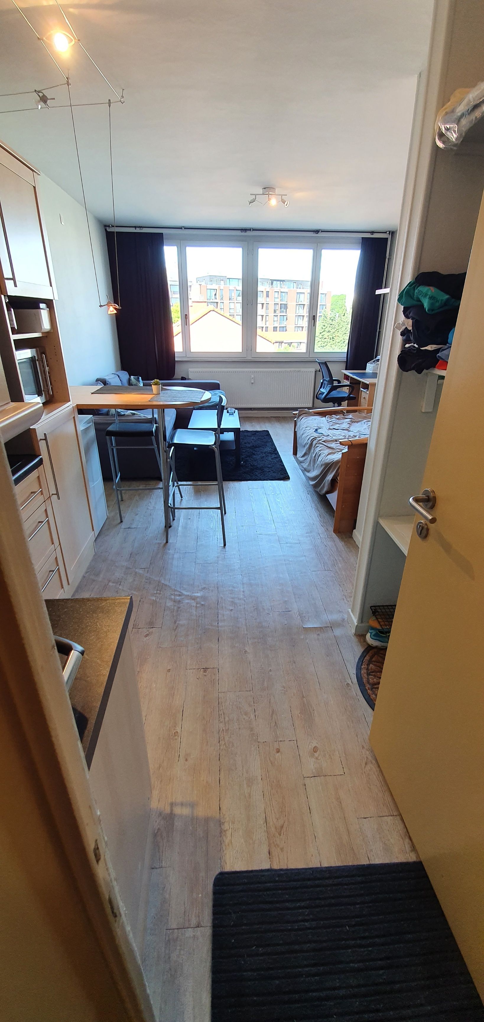 Studio te huur foto {{pictureIndex}}