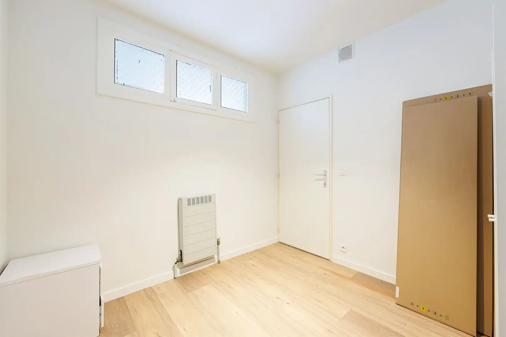 Modern appartement met balkon foto 19