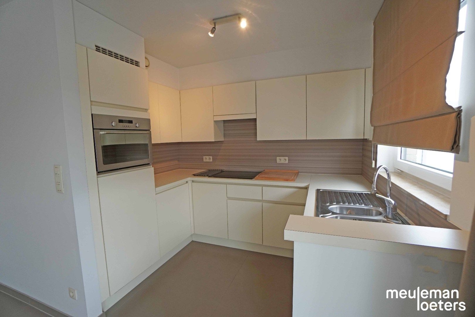 Ruim appartement met twee terrassen foto 5