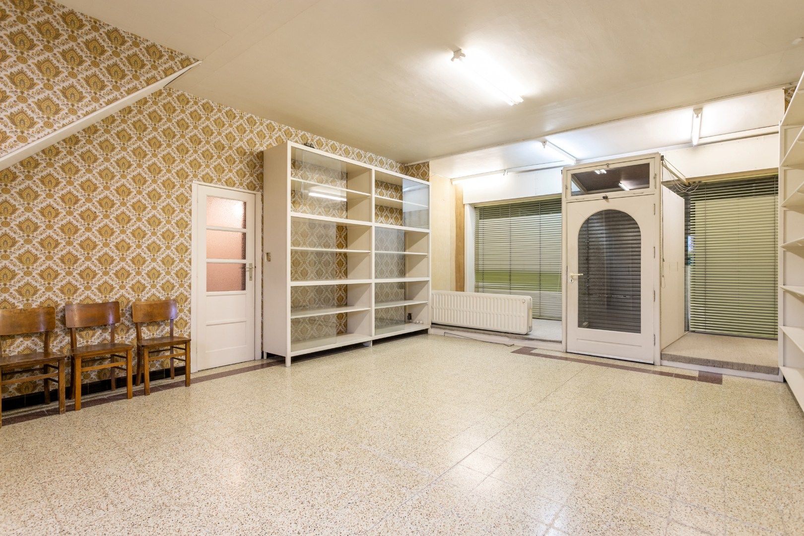 Karaktervolle woonst met 5 slaapkamers, ruim perceel en mogelijkheden voor vrij beroep foto 20