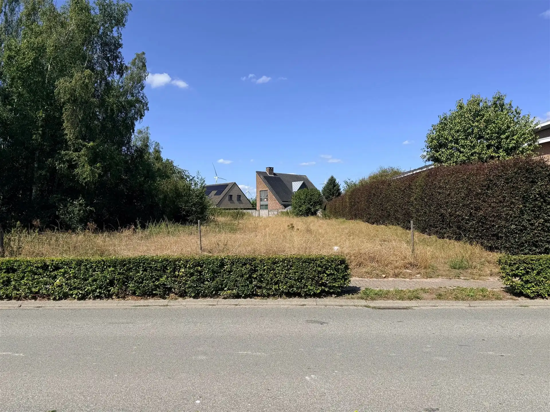 Gunstig gelegen bouwgrond van 800 m² op een centrale ligging! foto 2