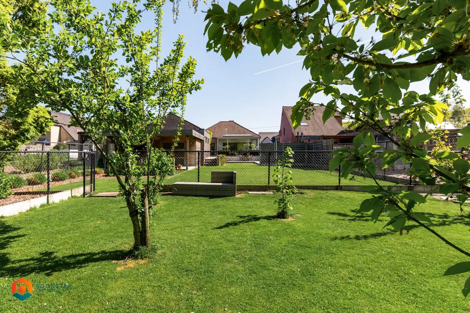 Gelijkvloerse woning met 3 slpkrs en prachtige tuin foto 21