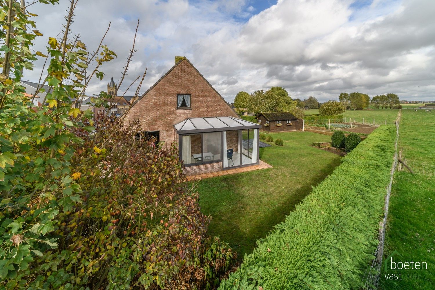 Reninge: Verzorgde gelijkvloerse woning met heel wat potentieel, fantastische tuin met open zicht op de Reningse broeken op 1.108m² totale grondopp. foto 24