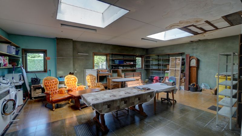 Villa 305m² met ruime garage of hobby-bureel-praktijkruimte 62m² op 7 are 48 ca foto 9