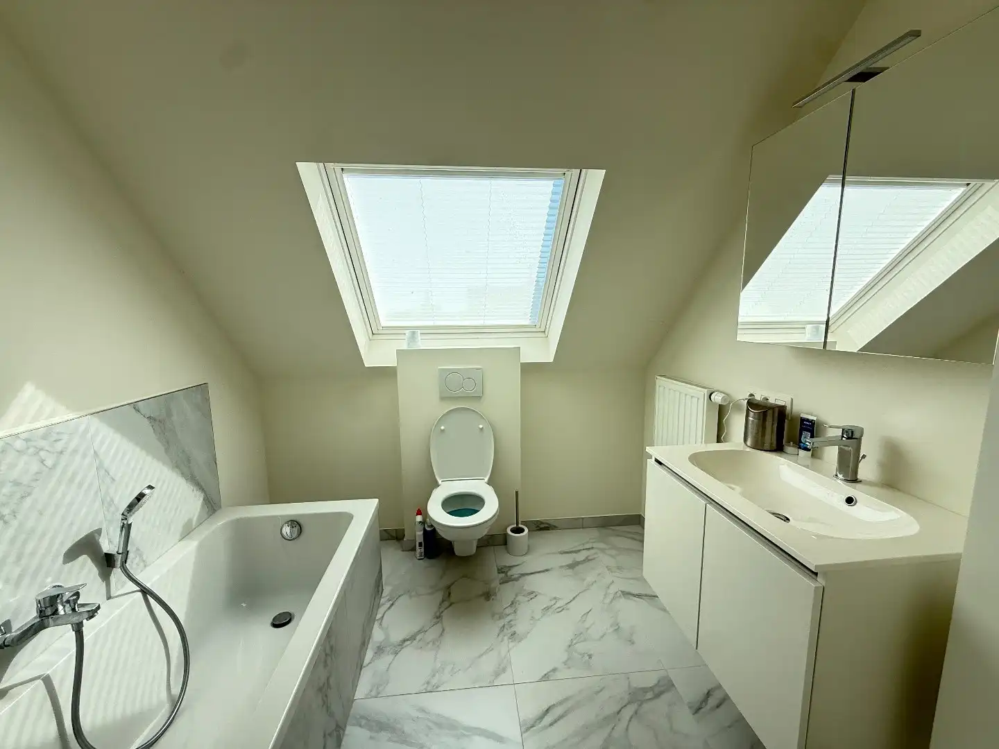 Centraal gelegen duplex appartement met 3 slaapkamers foto 9