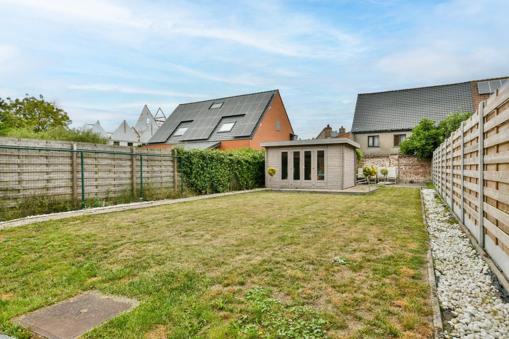 Instapklare gezinswoning met tuin en garage in hartje Aartrijke foto 5