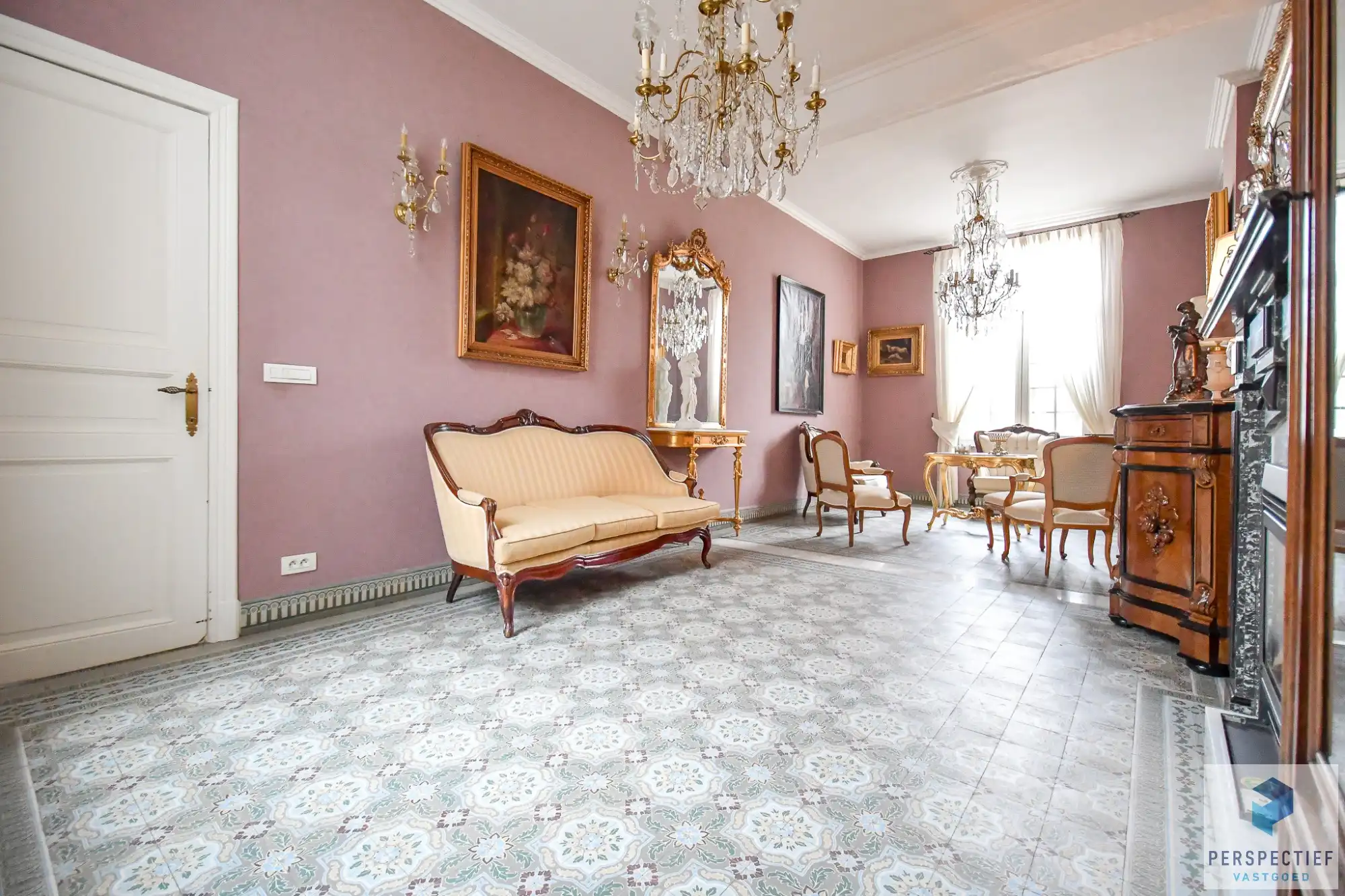 BEZOEKMOMENT ZATERDAG 28/02 VAN 16U TOT 17U30 |&nbsp;Karaktervolle grote (320m²) woning met prachtige tuin op 1300m² foto 8