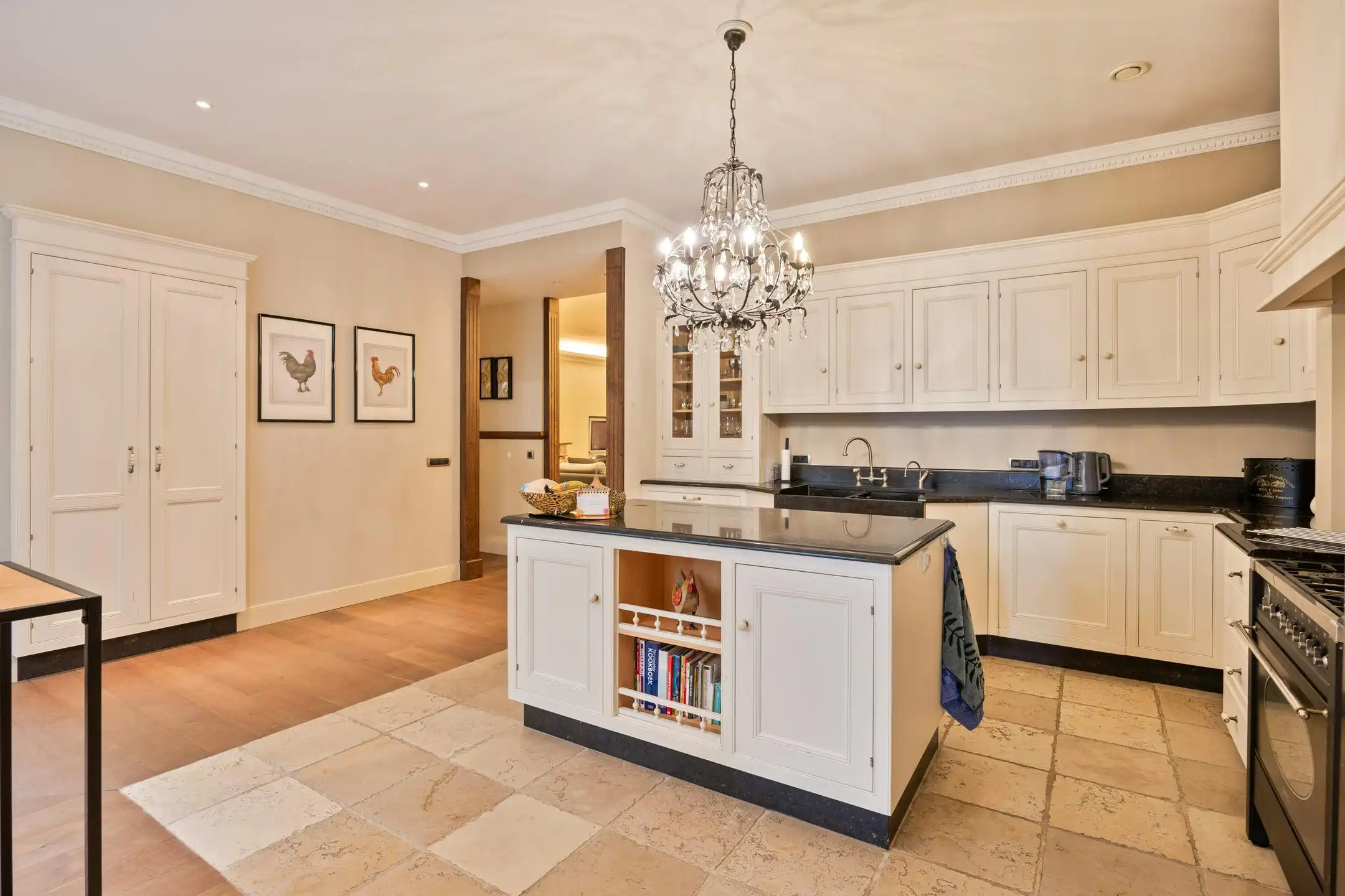 Uniek stadspand met dakterras in centrum Maaseik foto 9