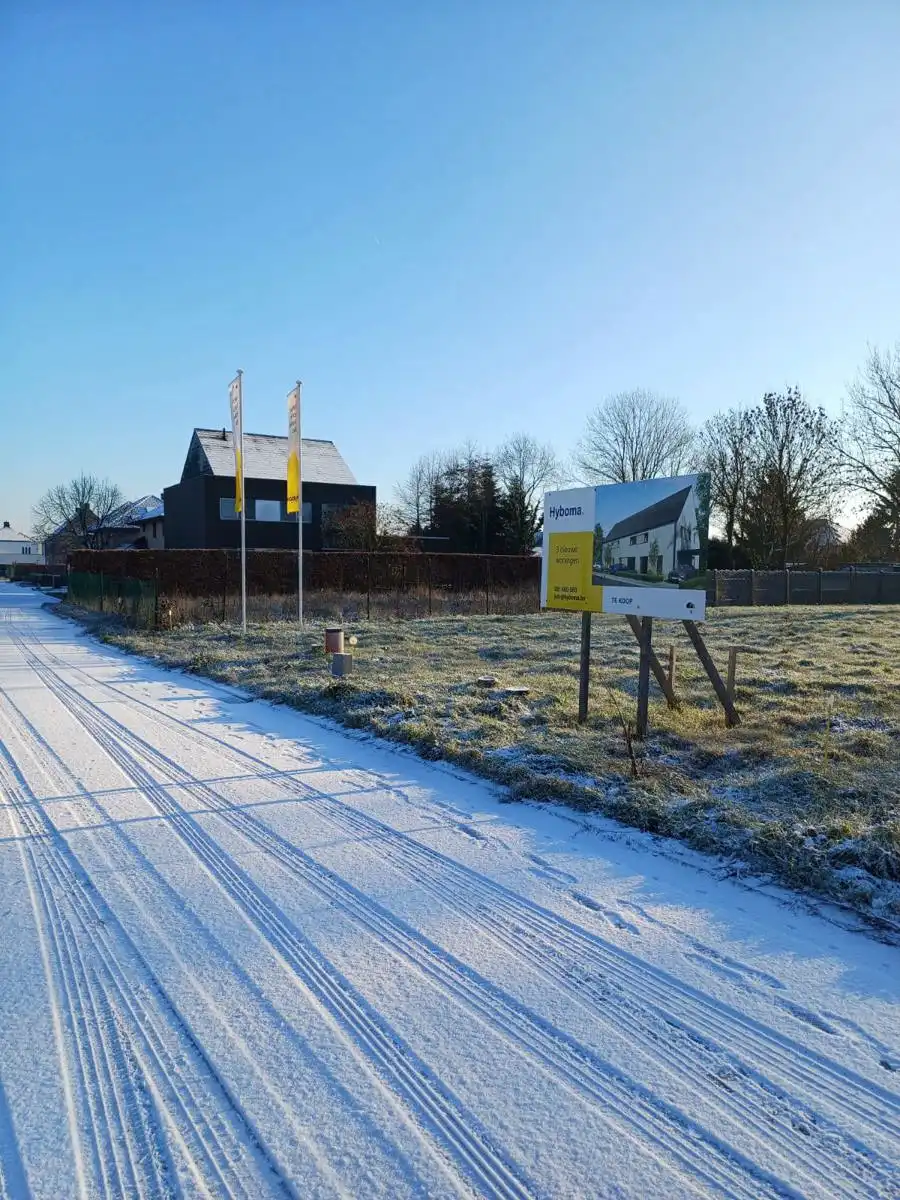 Grond te koop foto {{pictureIndex}}