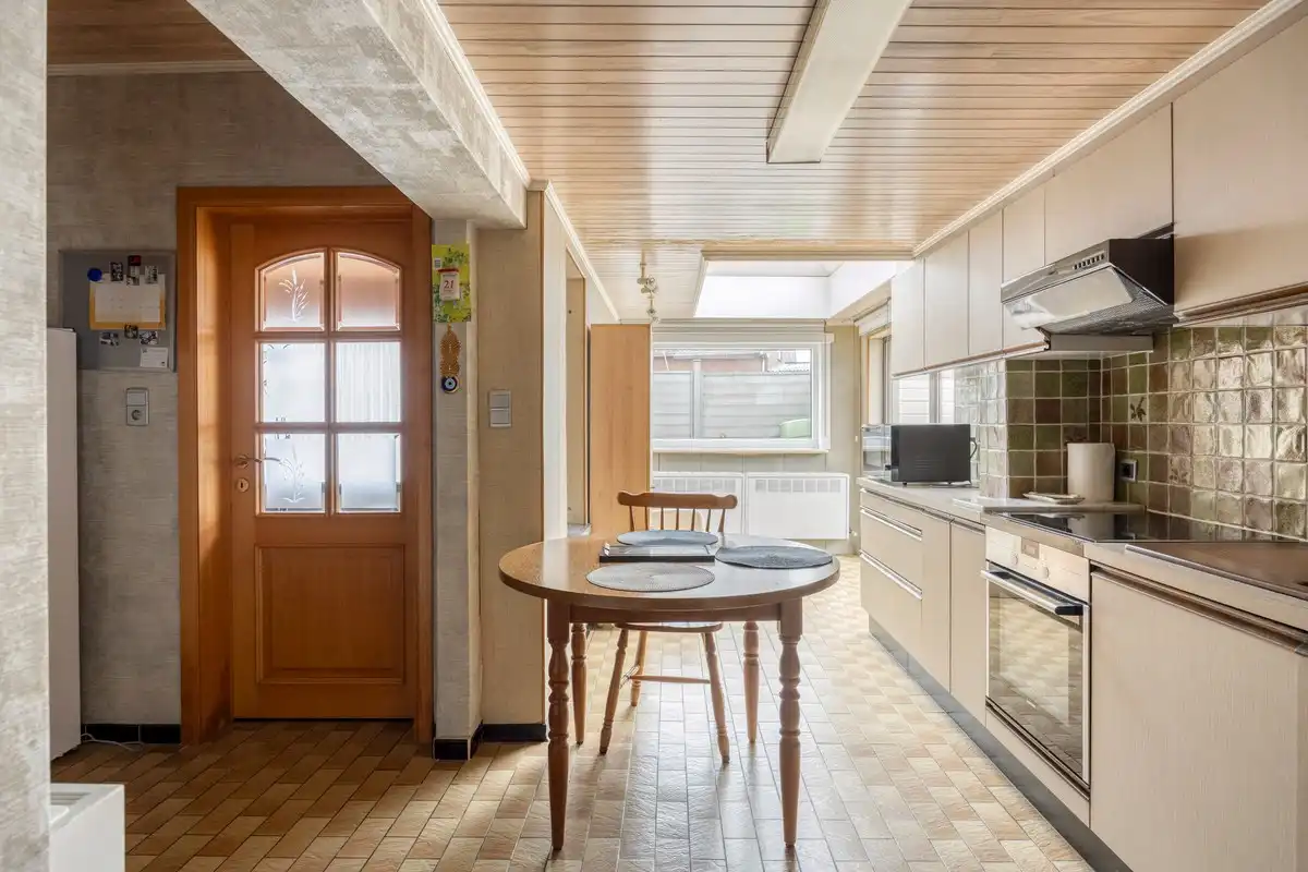 Goed gelegen woning met 3 slaapkamers foto 15