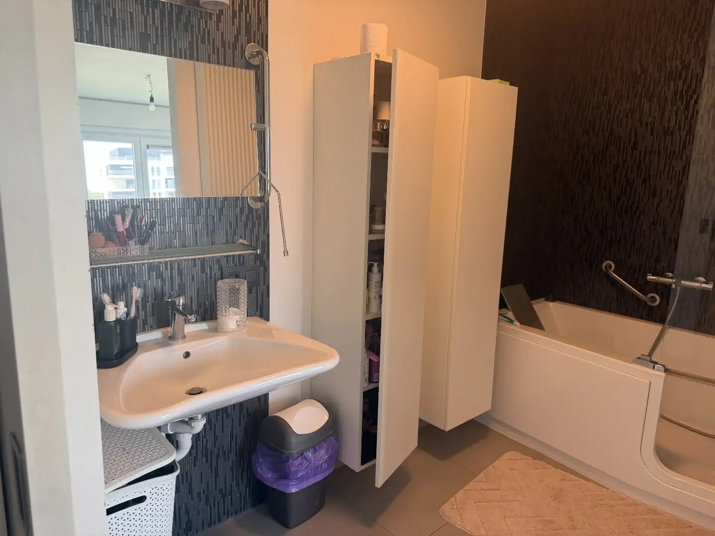 Centraal gelegen appartement in Roeselare met 2 slaapkamers foto 9