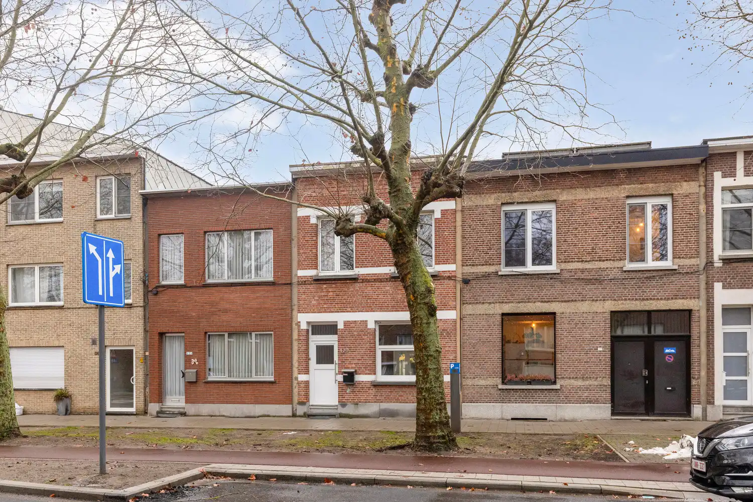 Deurne-Zuid: volledig te renoveren rijwoning met 3 slks op 352m2! foto 4