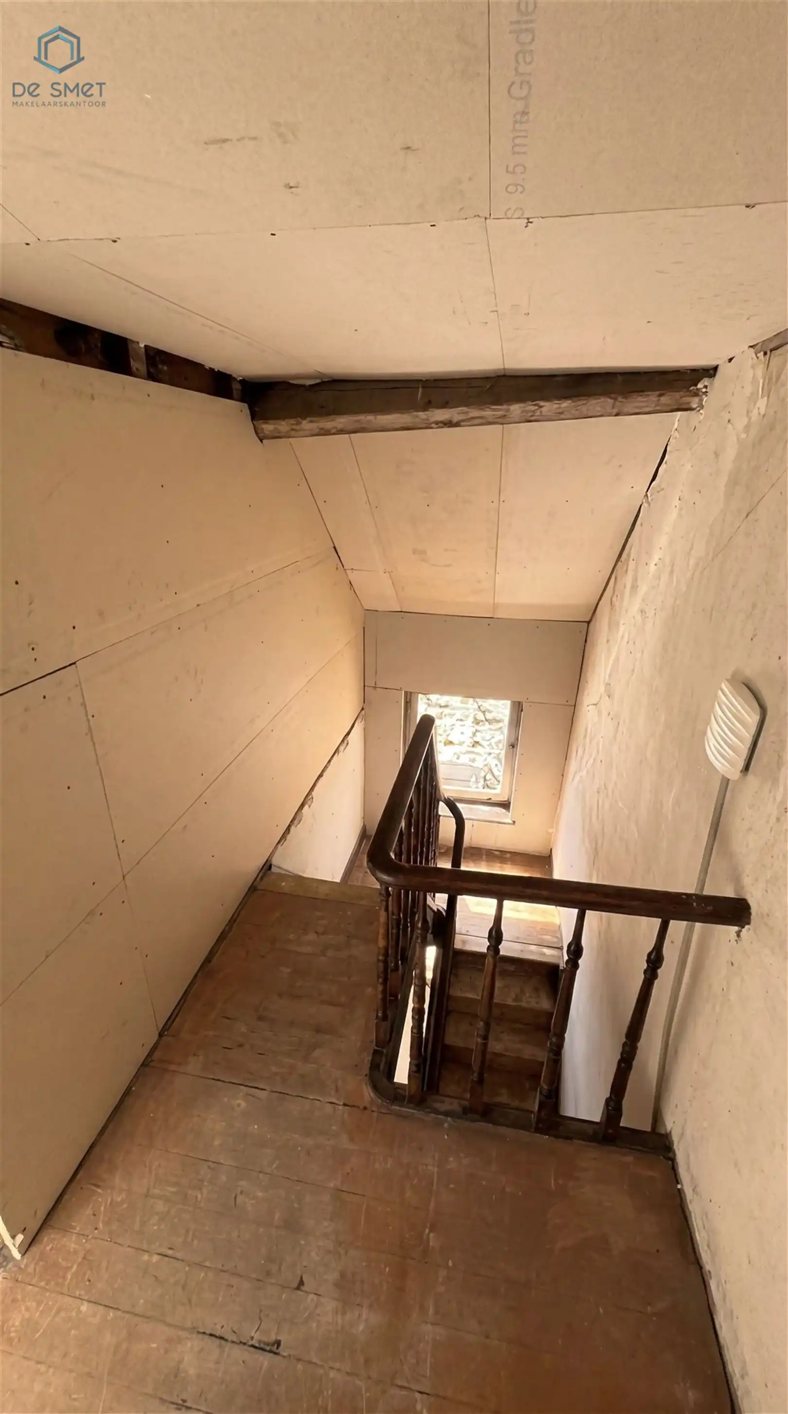 OP TE FRISSEN WONING MET 4 SLP EN RUIME TUIN foto 16