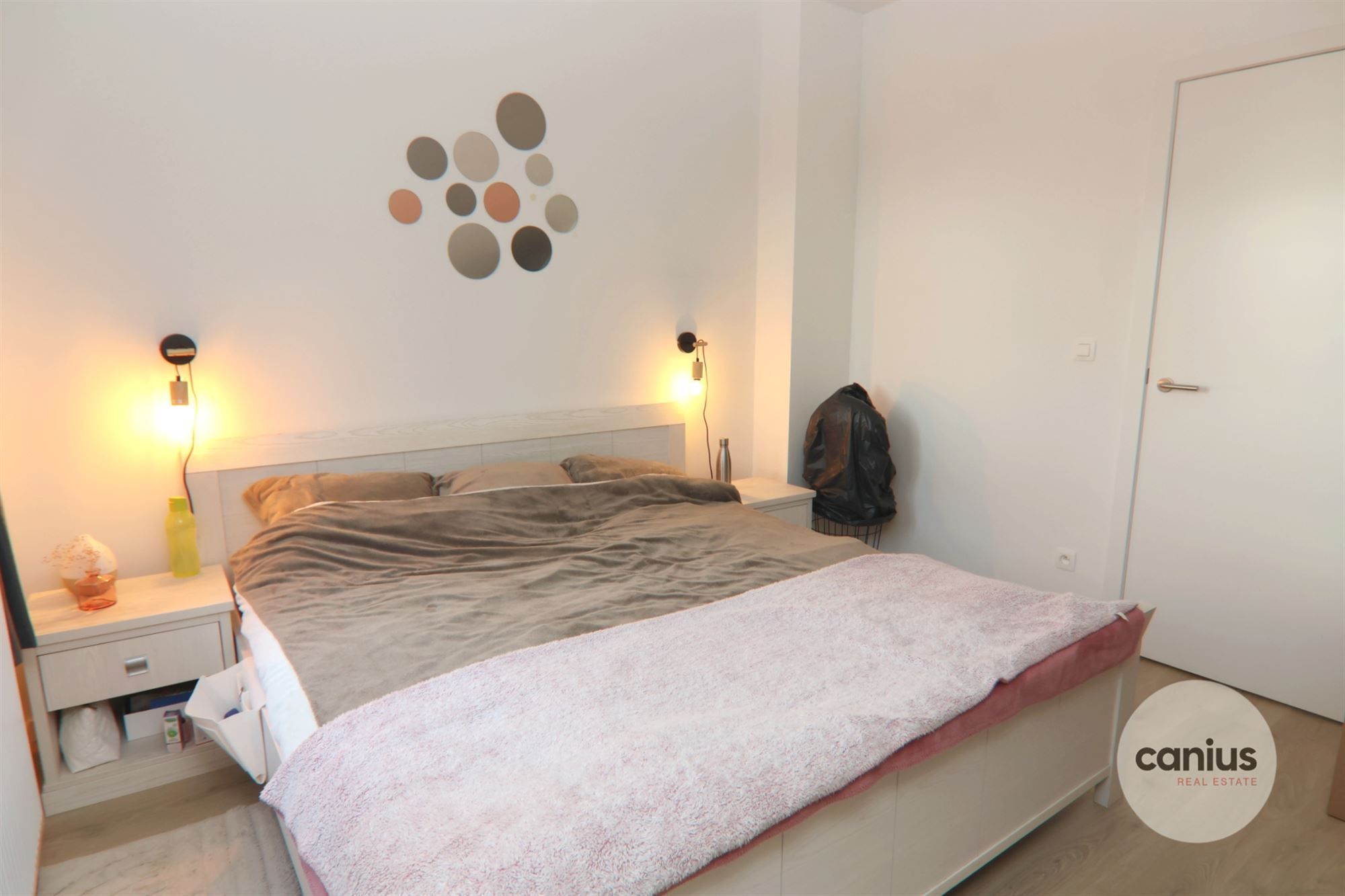 LEUKE DUPLEX MET GROOT TERRAS EN PARKING foto 10