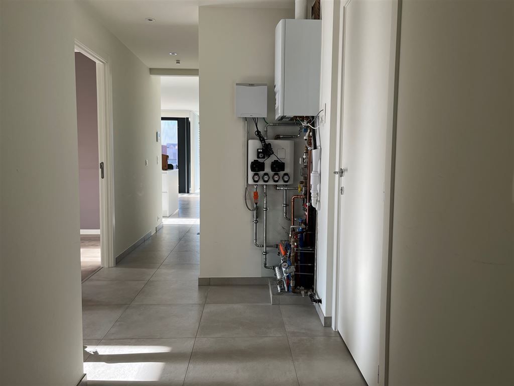 Modern appartement met 2 slaapkamers, gelegen in het centrum van Bree foto 2