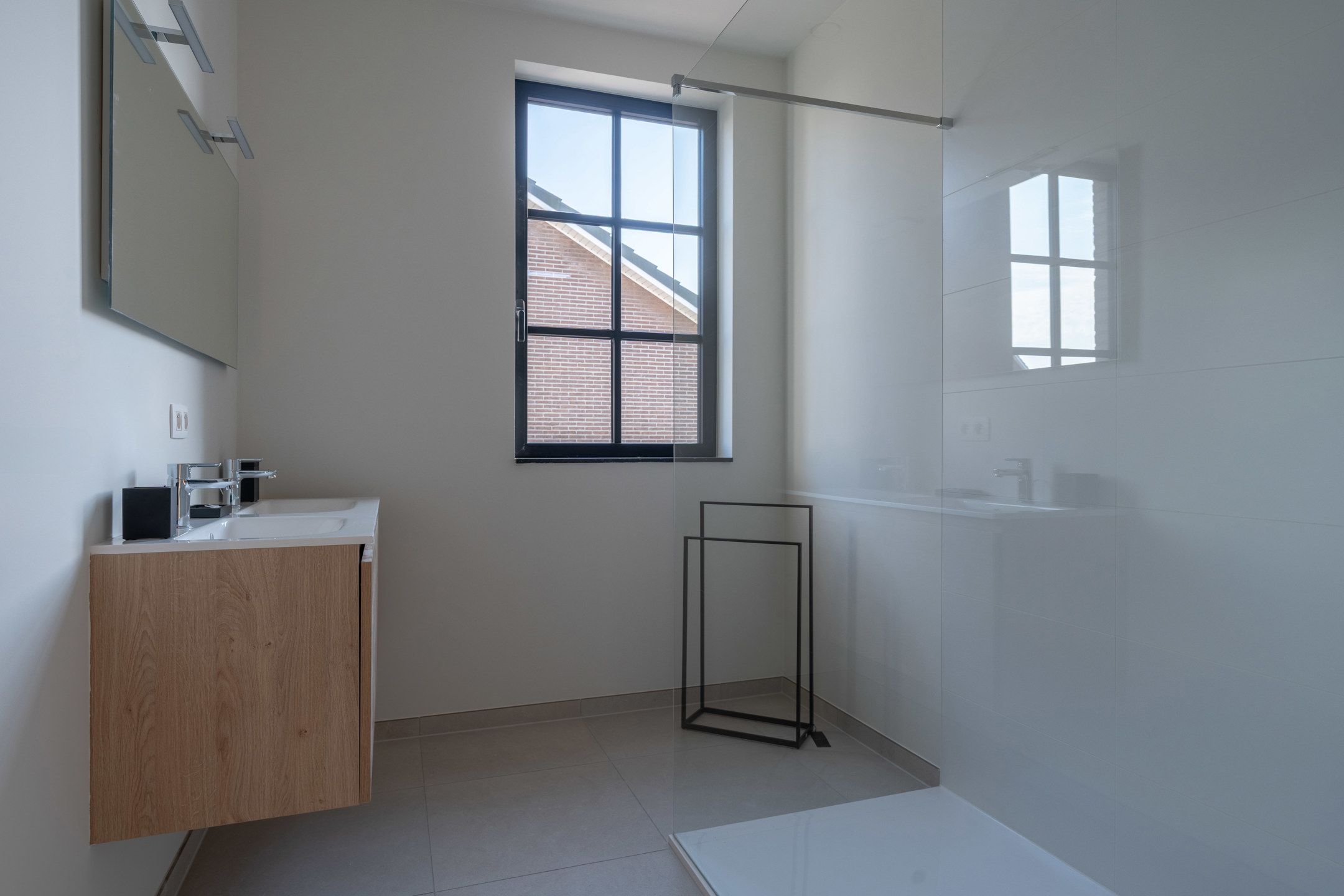 Knappe energiezuinige woningen met 5 slpks en garage foto 15